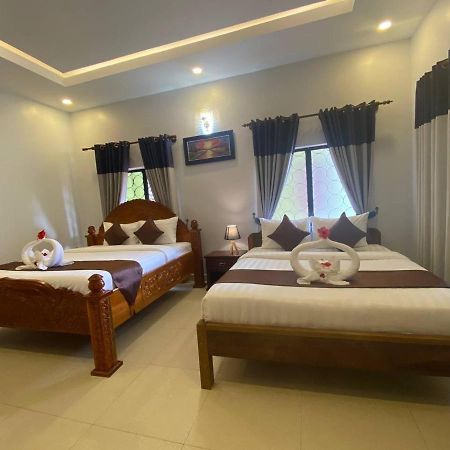 The Moon Kampot Boutique Hotel Exterior foto