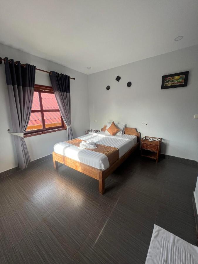 The Moon Kampot Boutique Hotel Exterior foto
